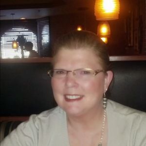 Meet your Posher, Cyndi